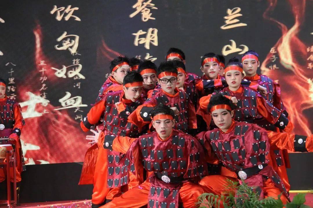 如果你在5年前在这只股票上投资了1000美元,那么今天你将有5,000美元